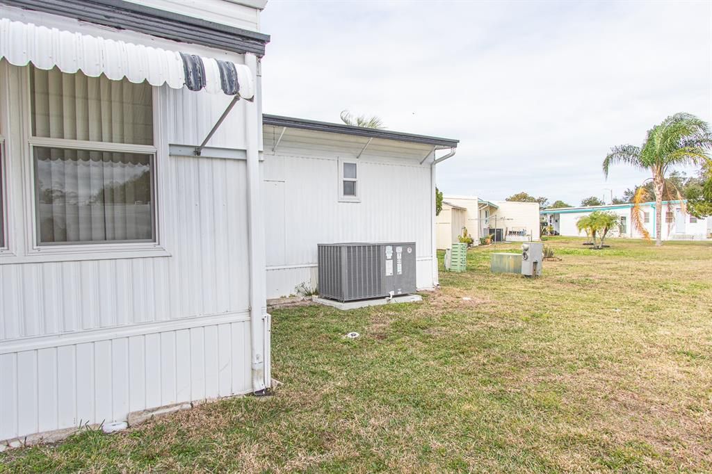 For Sale: $199,000 (2 beds, 2 baths, 1472 Square Feet)