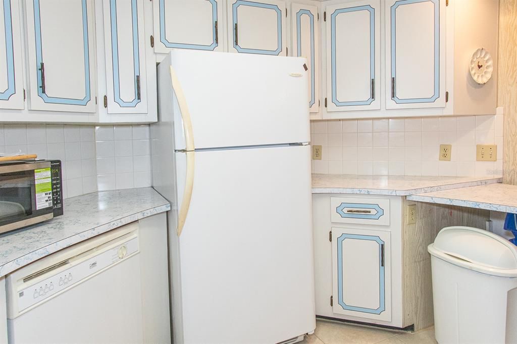 For Sale: $199,000 (2 beds, 2 baths, 1472 Square Feet)