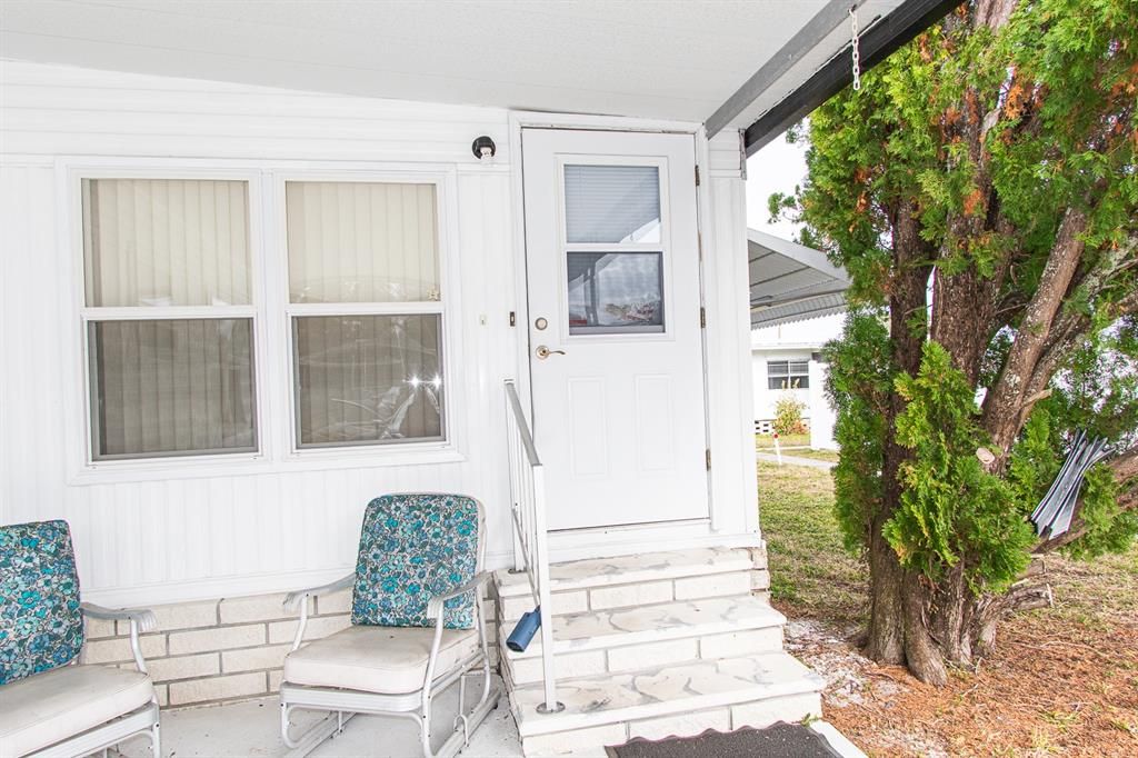 For Sale: $199,000 (2 beds, 2 baths, 1472 Square Feet)