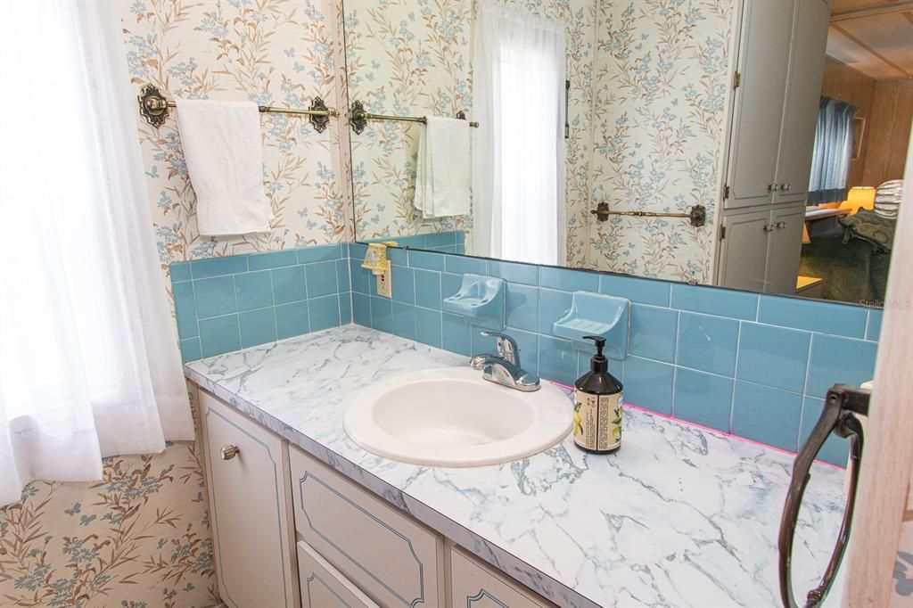 For Sale: $199,000 (2 beds, 2 baths, 1472 Square Feet)