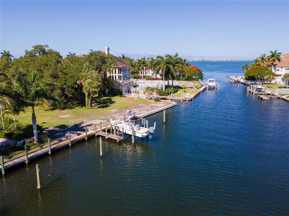 For Sale: $2,199,000 (0.40 acres)