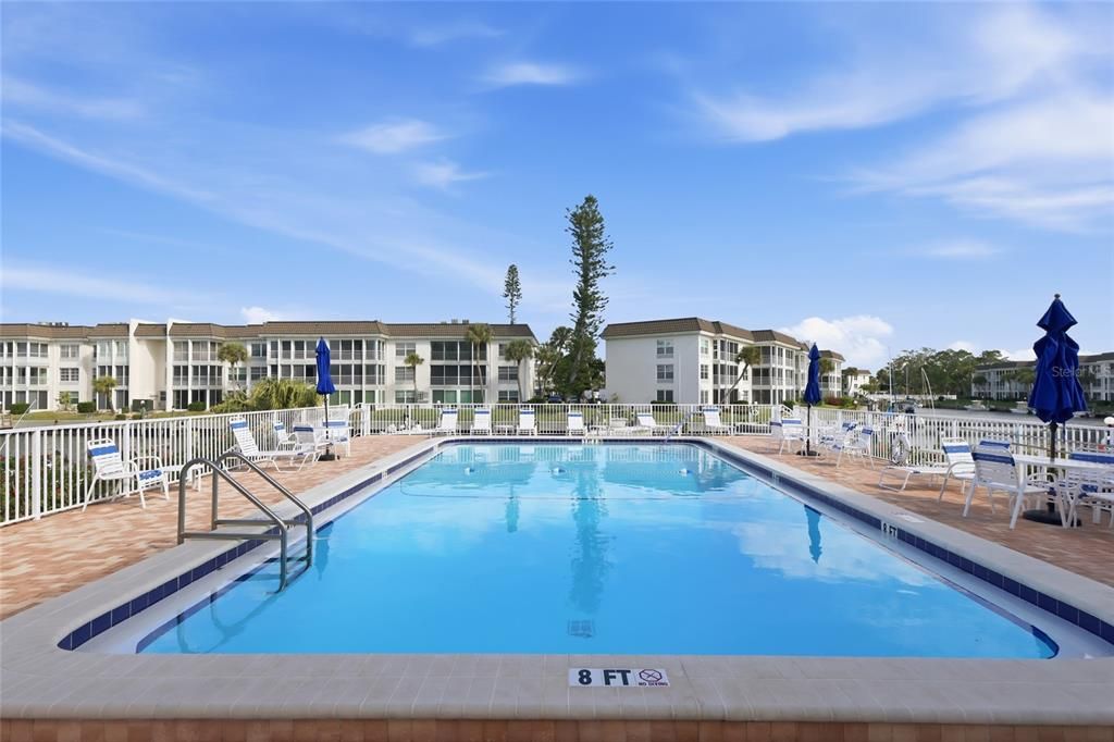 待售: $530,000 (2 贝兹, 2 浴室, 1072 平方英尺)