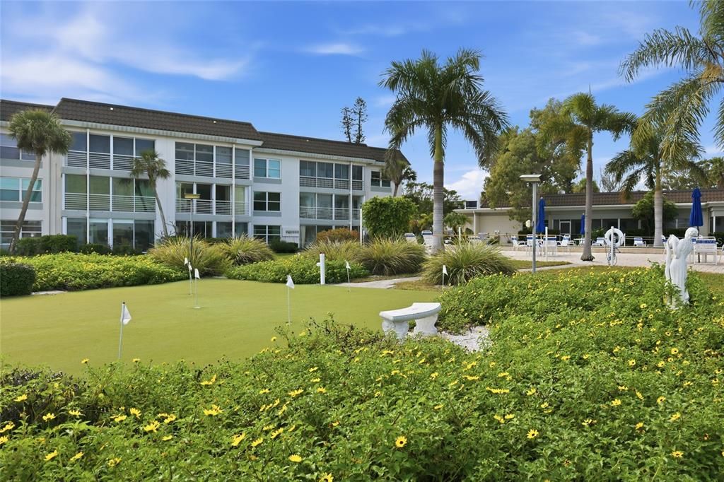 待售: $530,000 (2 贝兹, 2 浴室, 1072 平方英尺)