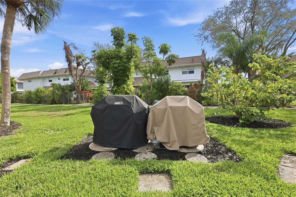 待售: $530,000 (2 贝兹, 2 浴室, 1072 平方英尺)