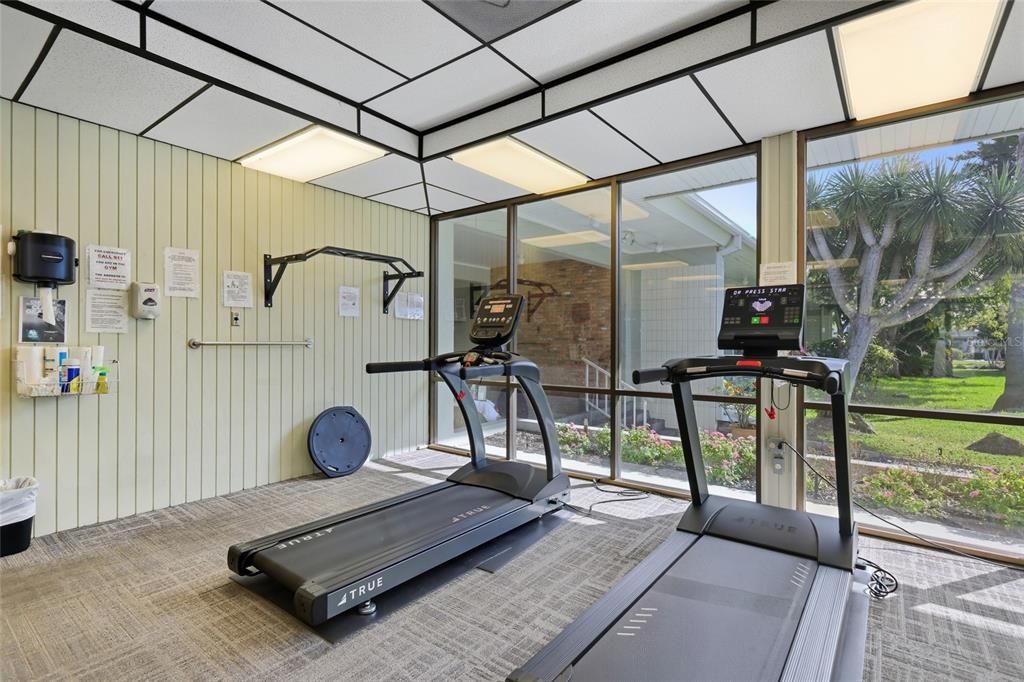 待售: $530,000 (2 贝兹, 2 浴室, 1072 平方英尺)