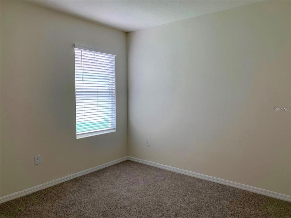 For Rent: $1,700 (3 beds, 2 baths, 1672 Square Feet)