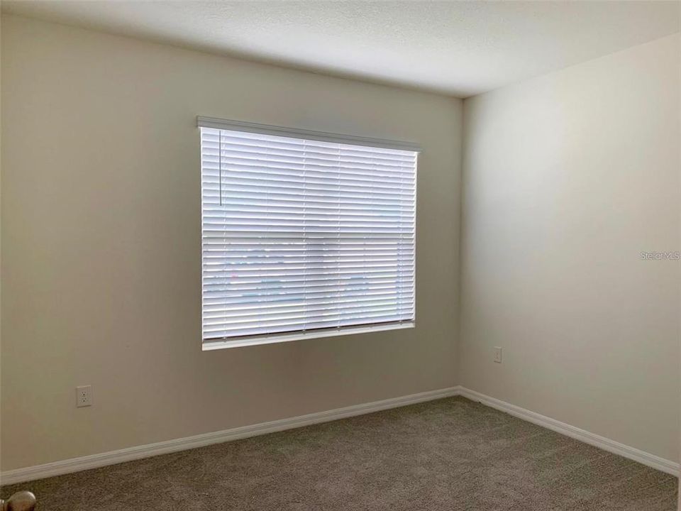 For Rent: $1,700 (3 beds, 2 baths, 1672 Square Feet)