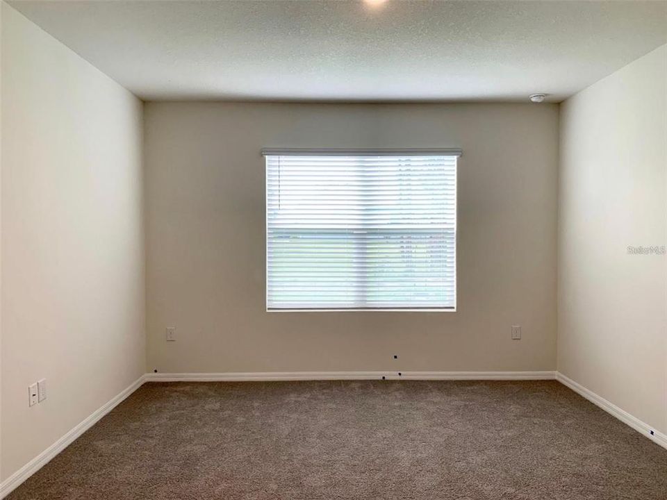 For Rent: $1,700 (3 beds, 2 baths, 1672 Square Feet)