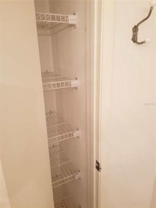 На продажу: $120,000 (2 спален, 2 ванн, 1083 Квадратных фут)