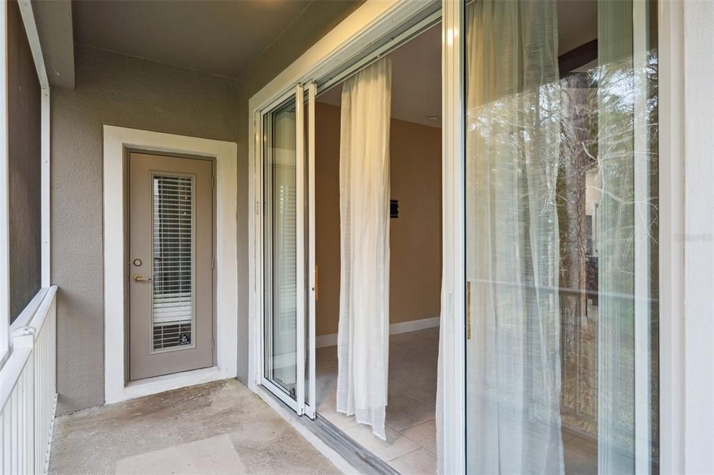 En Venta: $435,000 (4 camas, 2 baños, 2103 Pies cuadrados)