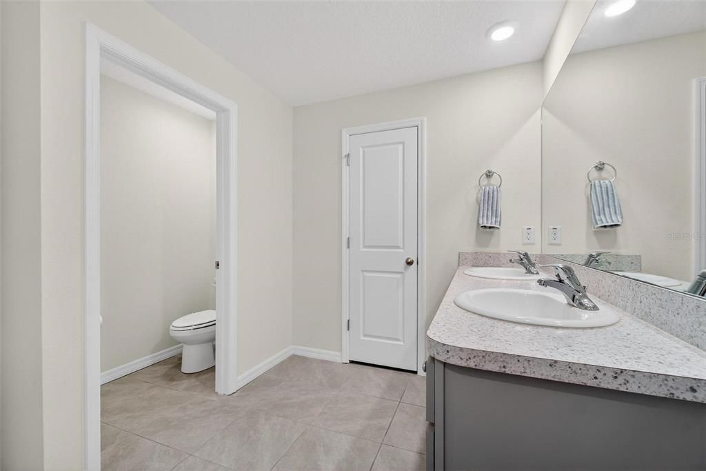 For Sale: $399,900 (4 beds, 2 baths, 2260 Square Feet)