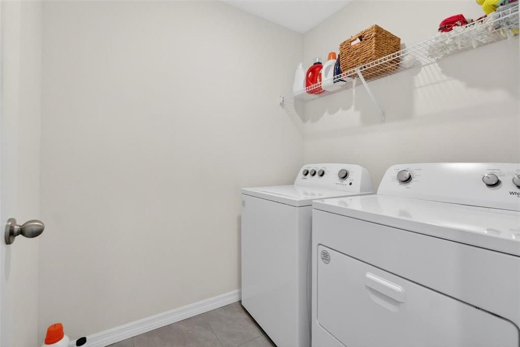 For Sale: $399,900 (4 beds, 2 baths, 2260 Square Feet)