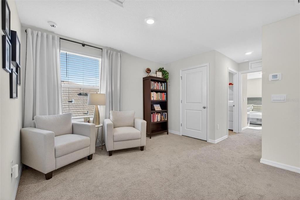 For Sale: $399,900 (4 beds, 2 baths, 2260 Square Feet)