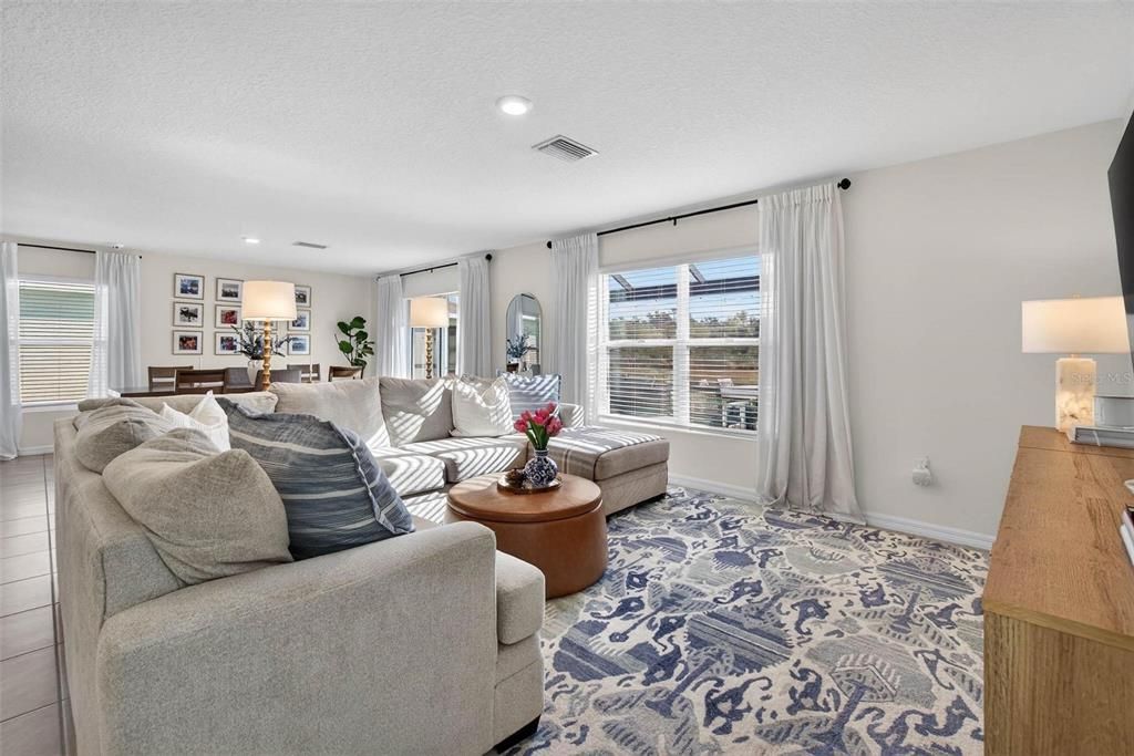 For Sale: $399,900 (4 beds, 2 baths, 2260 Square Feet)