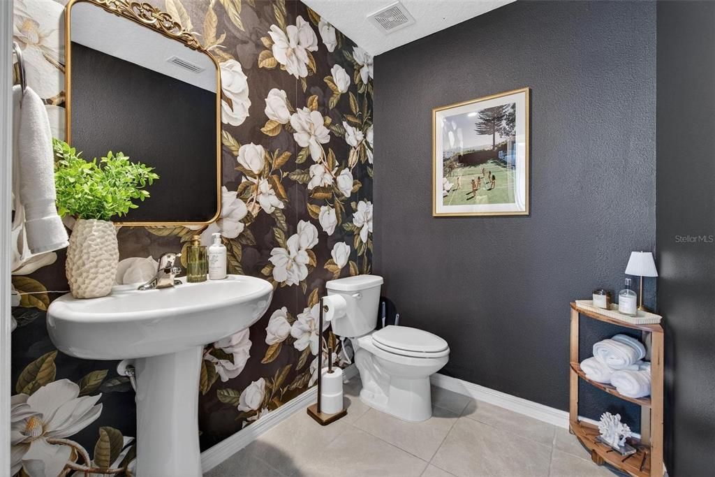 For Sale: $399,900 (4 beds, 2 baths, 2260 Square Feet)