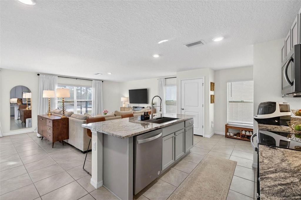 For Sale: $399,900 (4 beds, 2 baths, 2260 Square Feet)