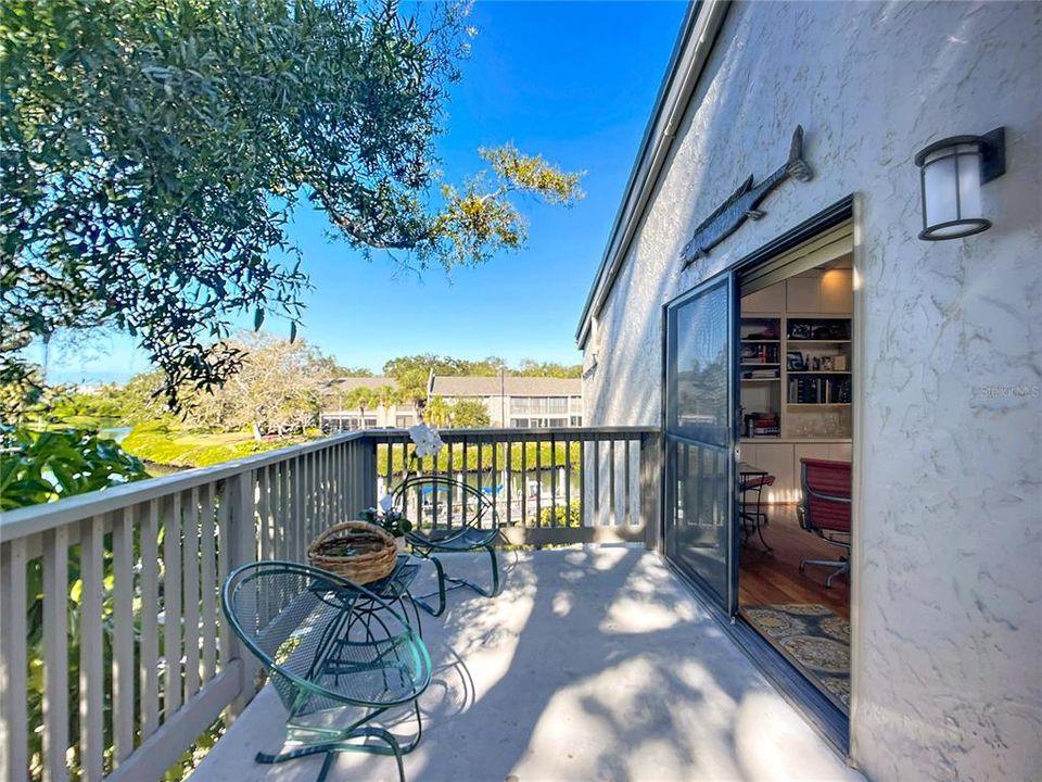 En Venta: $649,800 (3 camas, 2 baños, 1947 Pies cuadrados)