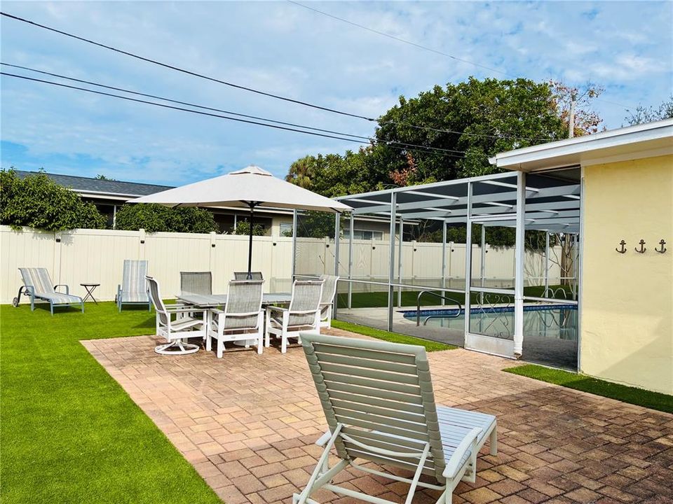 出租: $4,400 (3 贝兹, 2 浴室, 1464 平方英尺)