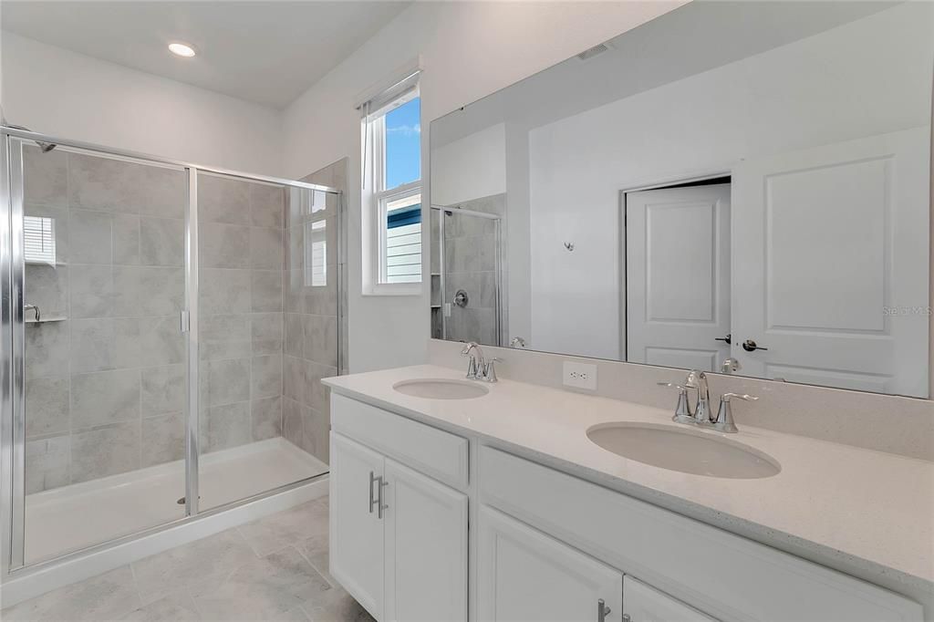 For Rent: $2,498 (4 beds, 3 baths, 2096 Square Feet)