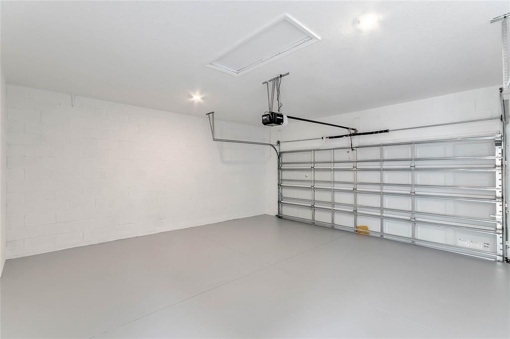 For Rent: $2,498 (4 beds, 3 baths, 2096 Square Feet)