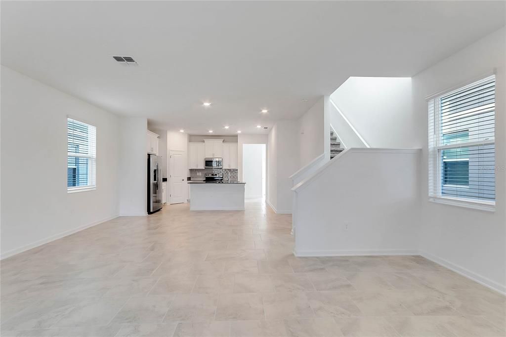 For Rent: $2,498 (4 beds, 3 baths, 2096 Square Feet)