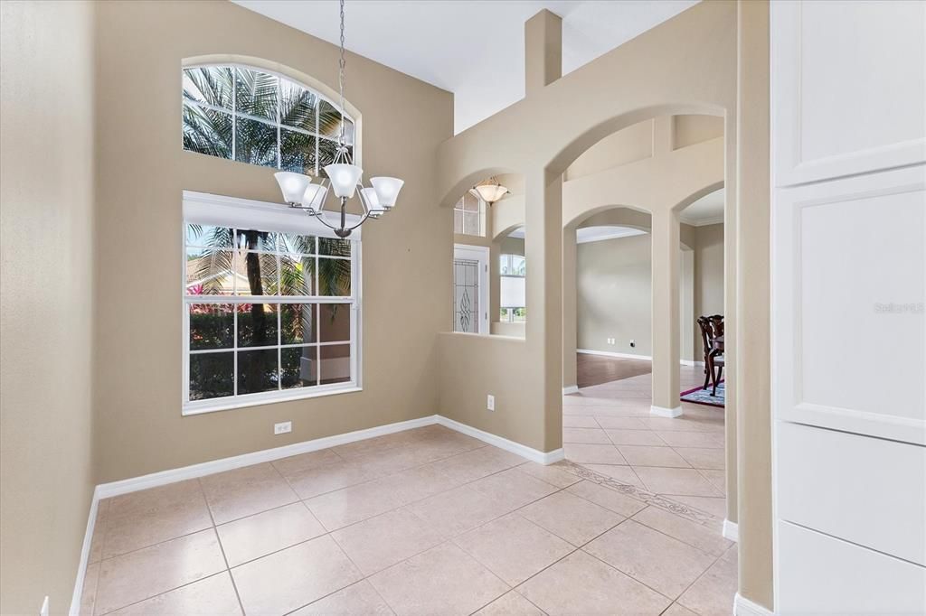 En Venta: $729,000 (4 camas, 3 baños, 2300 Pies cuadrados)