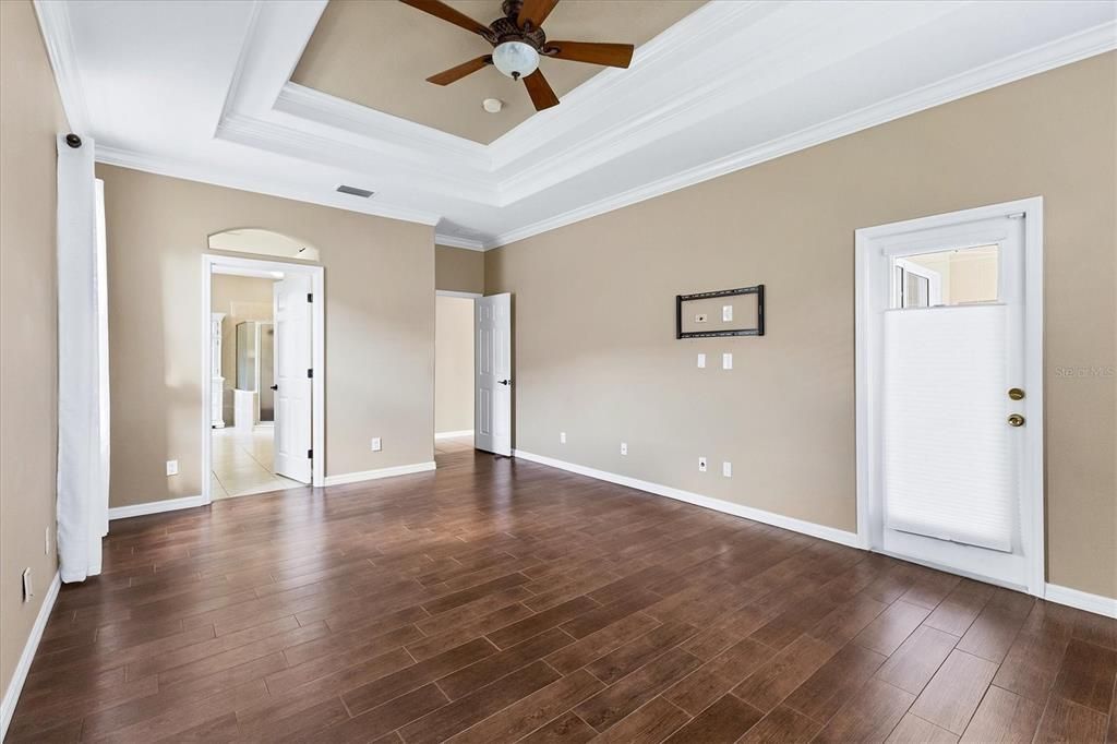 En Venta: $729,000 (4 camas, 3 baños, 2300 Pies cuadrados)