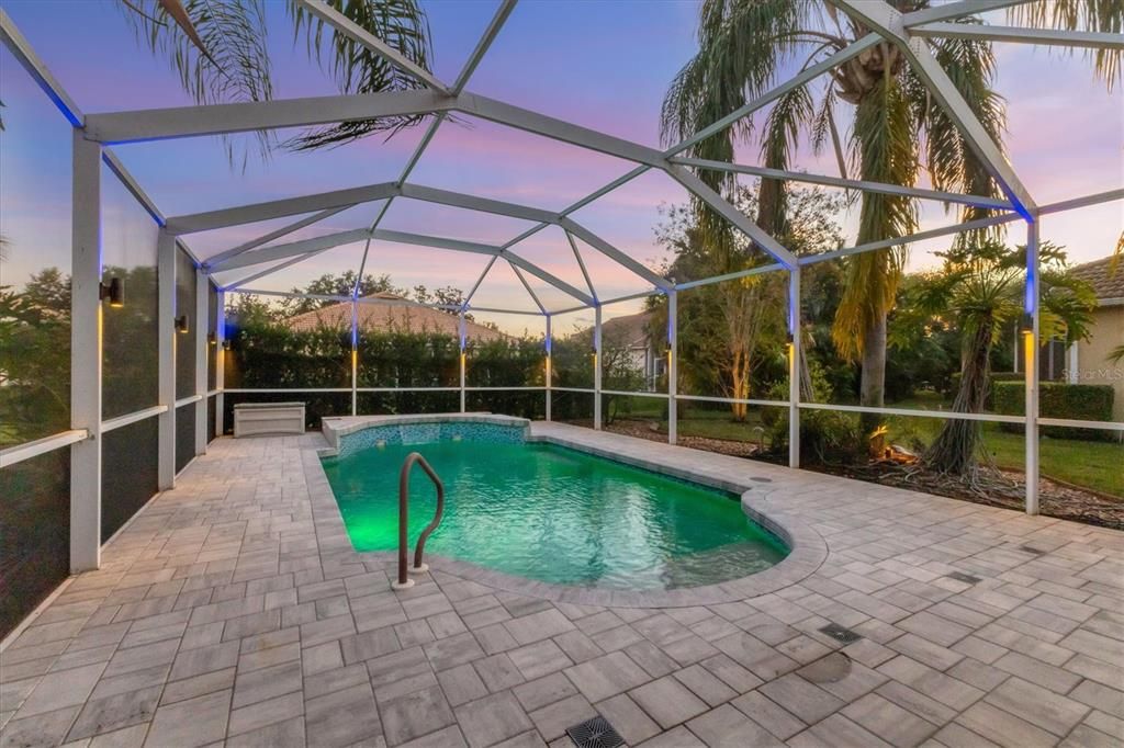 En Venta: $729,000 (4 camas, 3 baños, 2300 Pies cuadrados)