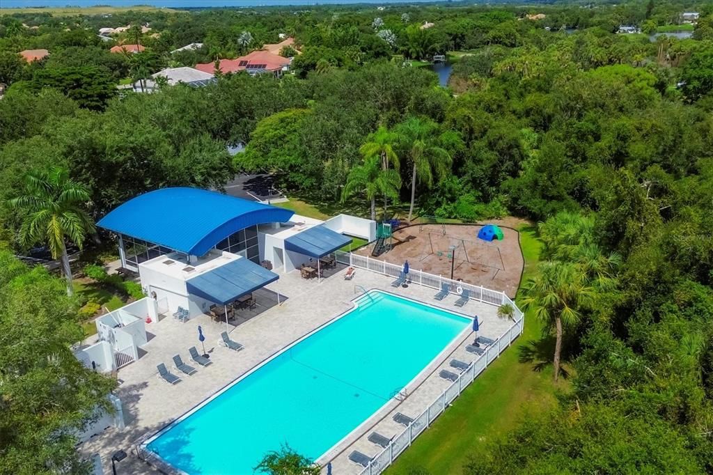 En Venta: $729,000 (4 camas, 3 baños, 2300 Pies cuadrados)