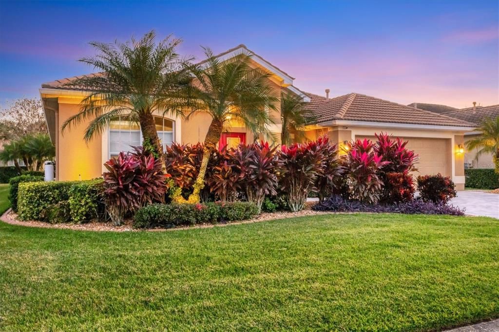 En Venta: $729,000 (4 camas, 3 baños, 2300 Pies cuadrados)