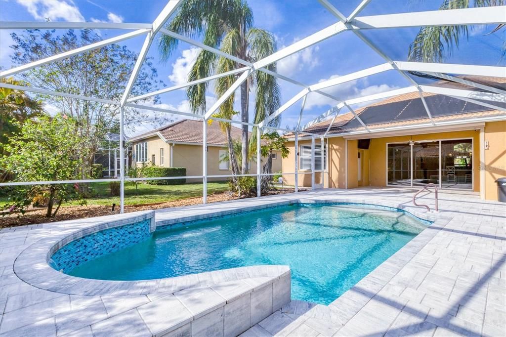 En Venta: $729,000 (4 camas, 3 baños, 2300 Pies cuadrados)