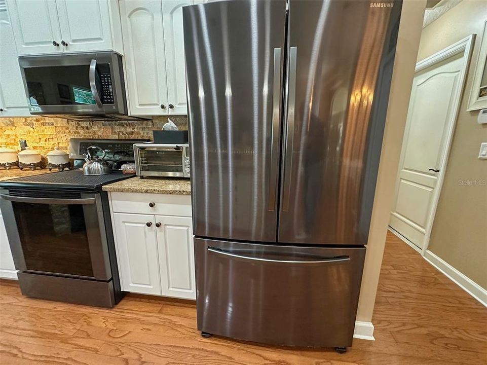 На продажу: $539,900 (3 спален, 2 ванн, 2267 Квадратных фут)