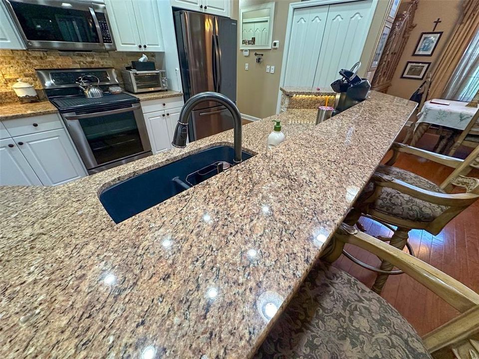 На продажу: $539,900 (3 спален, 2 ванн, 2267 Квадратных фут)