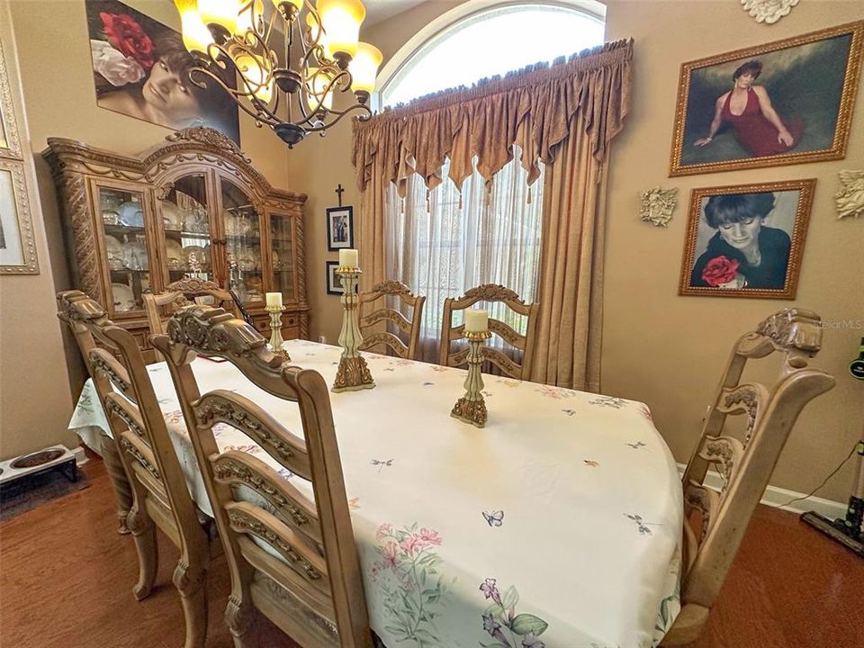 На продажу: $539,900 (3 спален, 2 ванн, 2267 Квадратных фут)