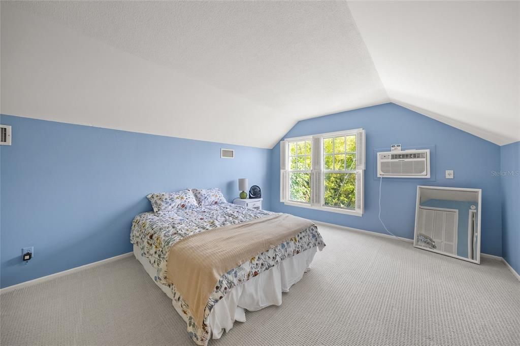 待售: $1,195,000 (4 贝兹, 3 浴室, 2160 平方英尺)