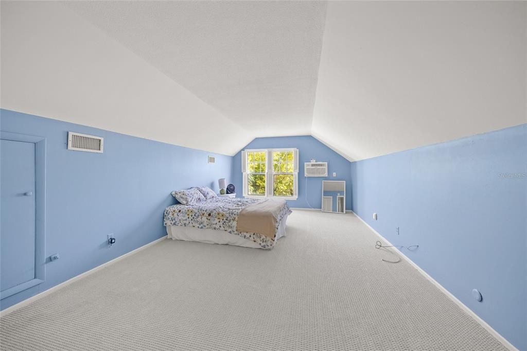 待售: $1,195,000 (4 贝兹, 3 浴室, 2160 平方英尺)