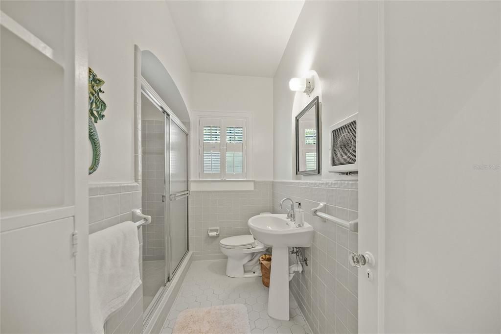 待售: $1,195,000 (4 贝兹, 3 浴室, 2160 平方英尺)