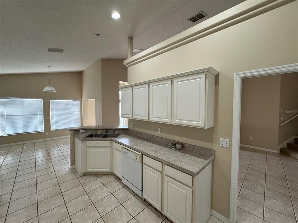 For Sale: $540,000 (4 beds, 2 baths, 2058 Square Feet)