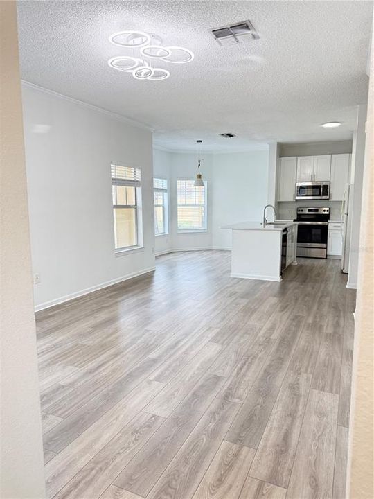 For Rent: $1,725 (2 beds, 2 baths, 1077 Square Feet)