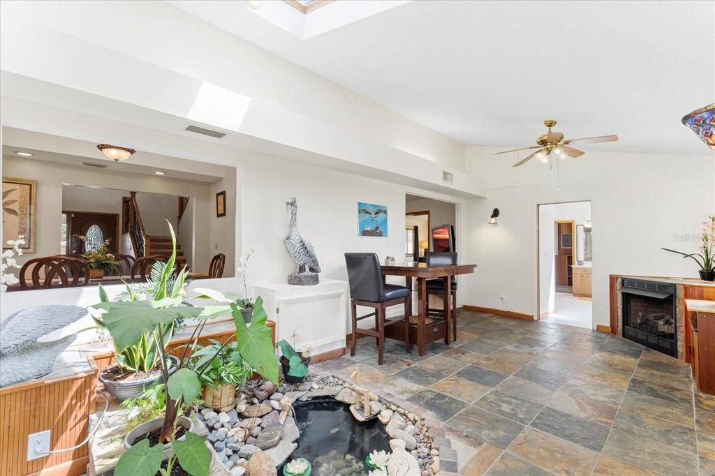 出租: $3,000 (4 贝兹, 3 浴室, 3293 平方英尺)