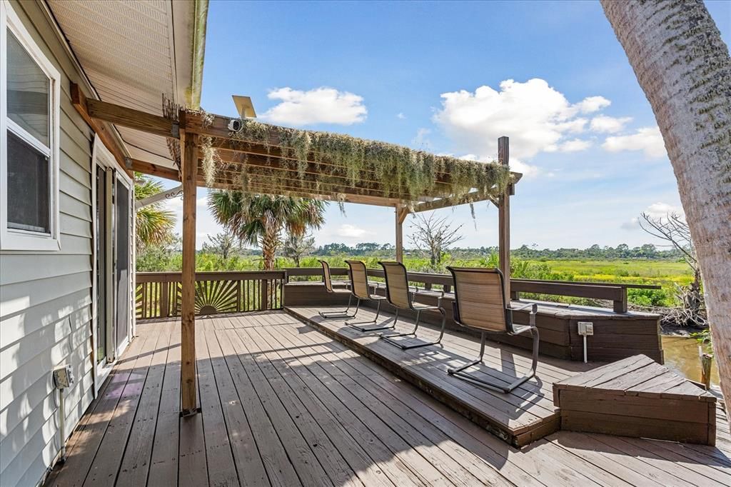 出租: $3,000 (4 贝兹, 3 浴室, 3293 平方英尺)