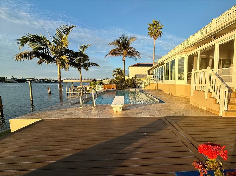 En Venta: $2,500,000 (4 camas, 3 baños, 3492 Pies cuadrados)