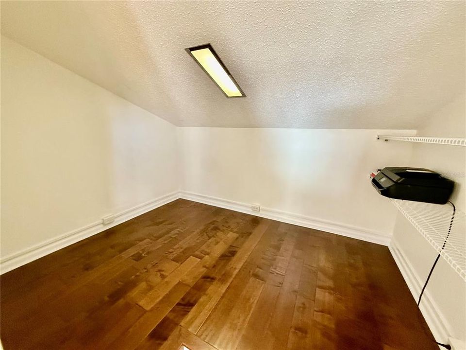 En Venta: $2,500,000 (4 camas, 3 baños, 3492 Pies cuadrados)