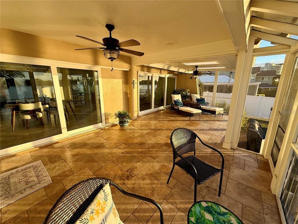 En Venta: $2,500,000 (4 camas, 3 baños, 3492 Pies cuadrados)