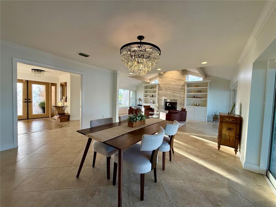 En Venta: $2,500,000 (4 camas, 3 baños, 3492 Pies cuadrados)