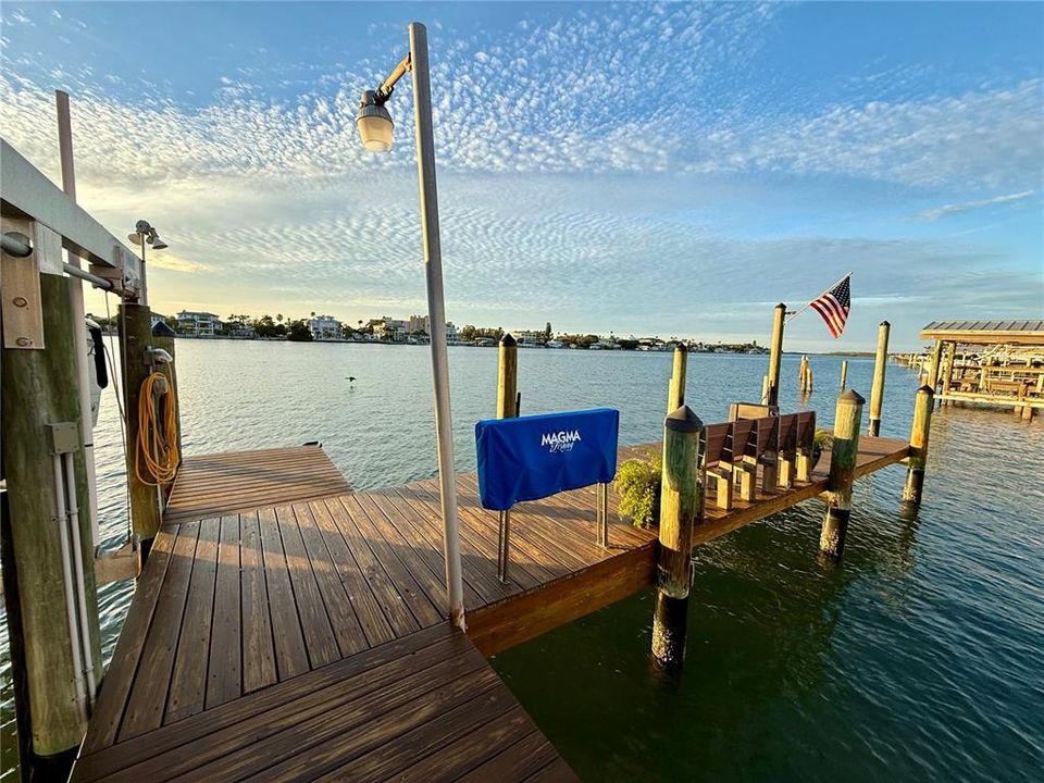 En Venta: $2,500,000 (4 camas, 3 baños, 3492 Pies cuadrados)