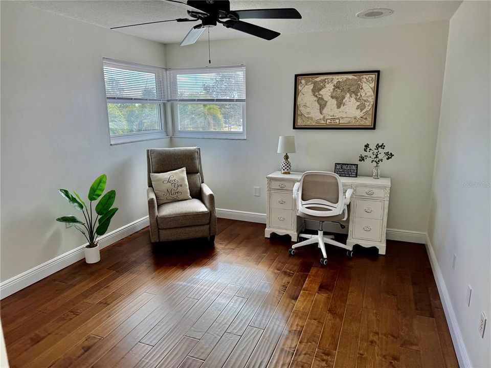 En Venta: $2,500,000 (4 camas, 3 baños, 3492 Pies cuadrados)