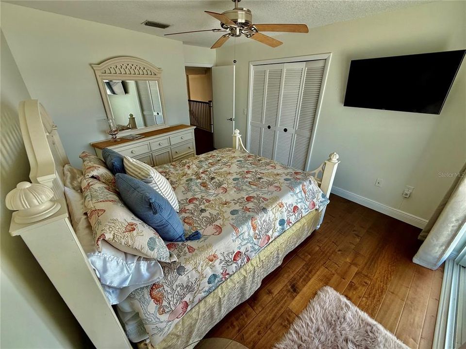 En Venta: $2,500,000 (4 camas, 3 baños, 3492 Pies cuadrados)