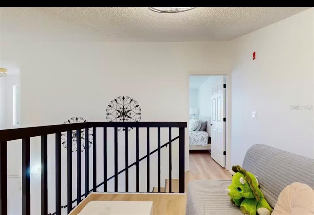 На продажу: $415,000 (2 спален, 2 ванн, 1012 Квадратных фут)