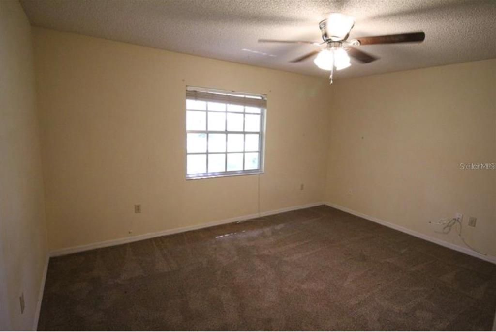 待售: $385,000 (3 贝兹, 2 浴室, 2083 平方英尺)